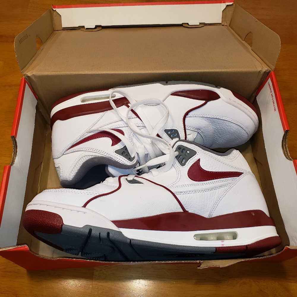NIKE Air Flight 89
